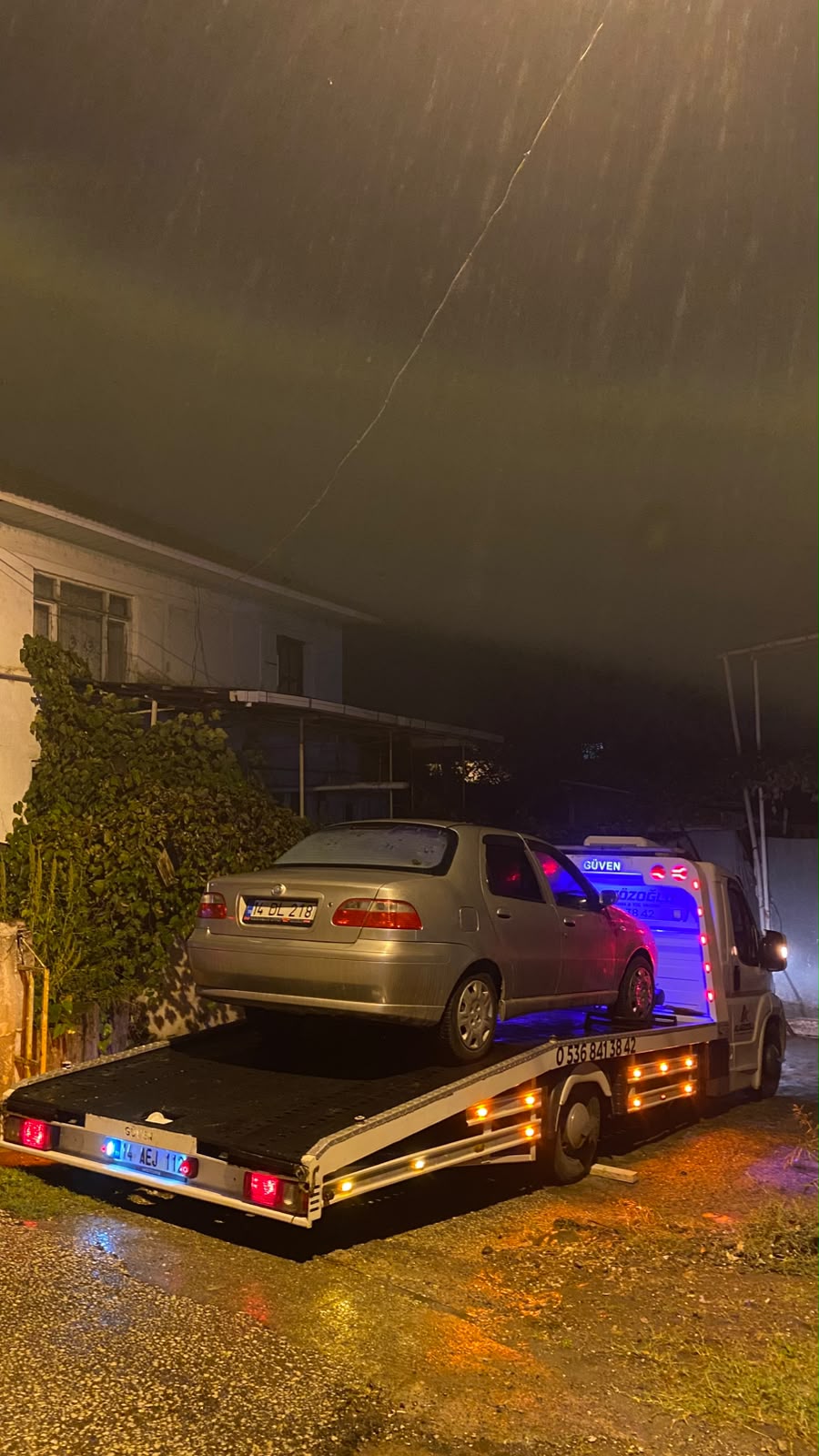 Yağmurda araç çekimi – Toyota gece Bolu çekici